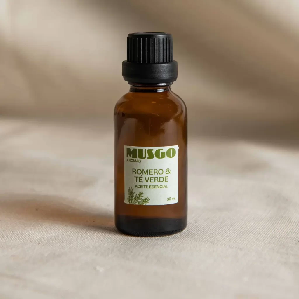 Aceite esencial de romero presentación de 30 ml